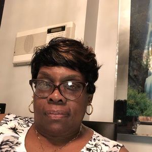 Meet your Posher, Annette